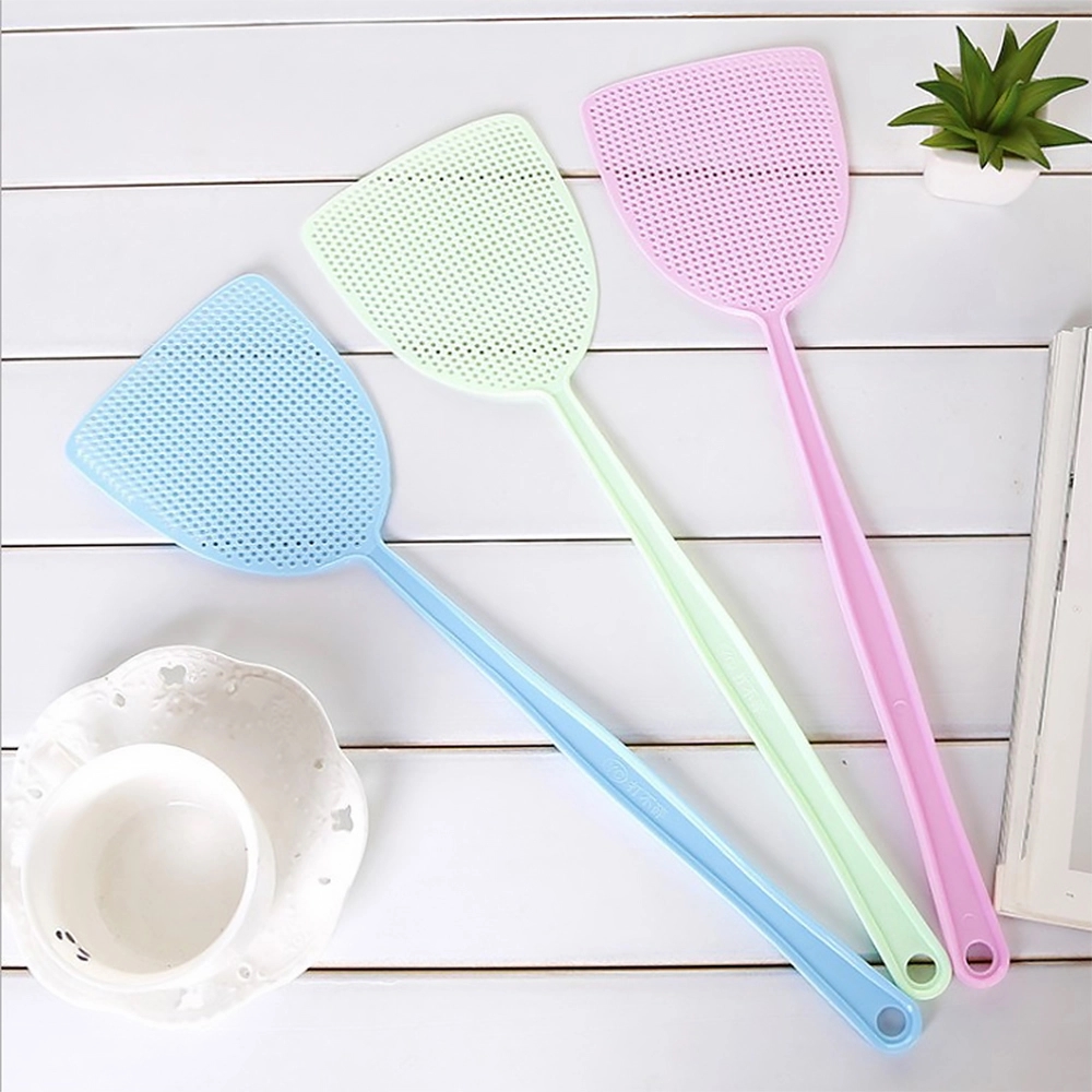Plastic Fly Swatter with Extended Handle