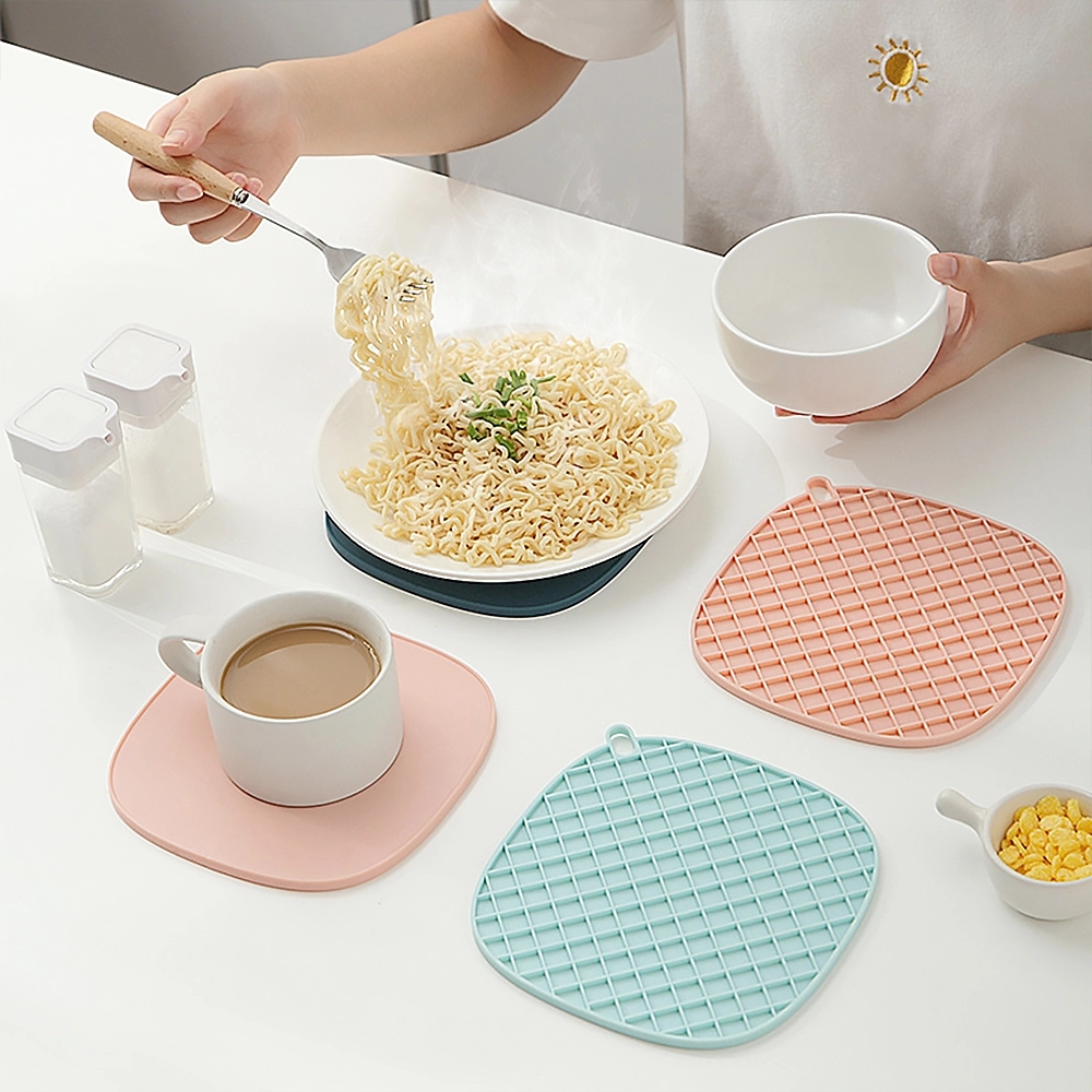 NonSlip Heat-Resistant Coaster with Hanging Hole