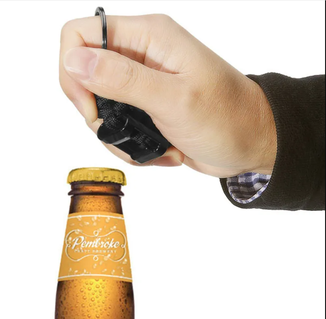 Outdoor Survival Paracord Carabiner Keychain