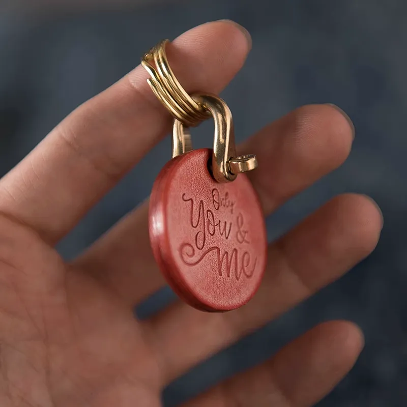 Round Leather Pendant Keychain Solid Brass Horseshoe Clasp