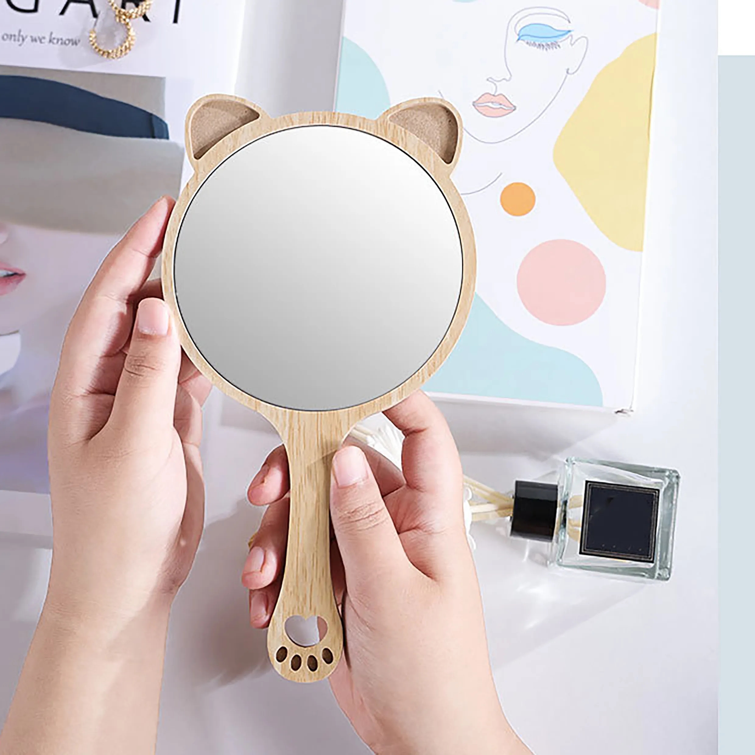Cat Design Wooden Handle Hand Mirror