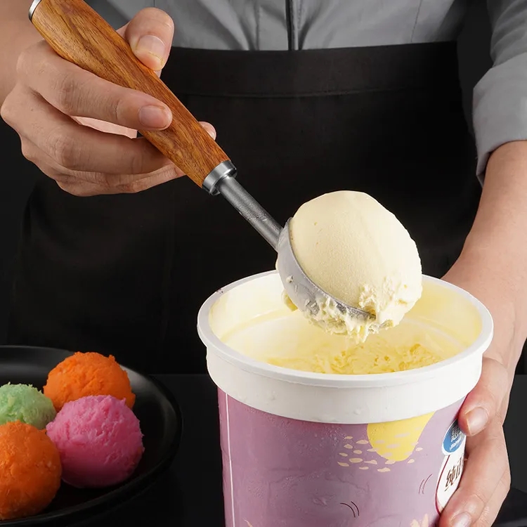 Self-Defrosting Stainless Steel Ice Cream Scoop