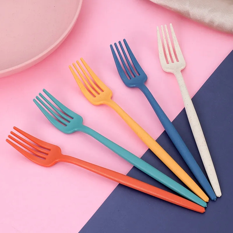 Eco-Friendly Wheat Straw 4-Piece Travel Cutlery Set