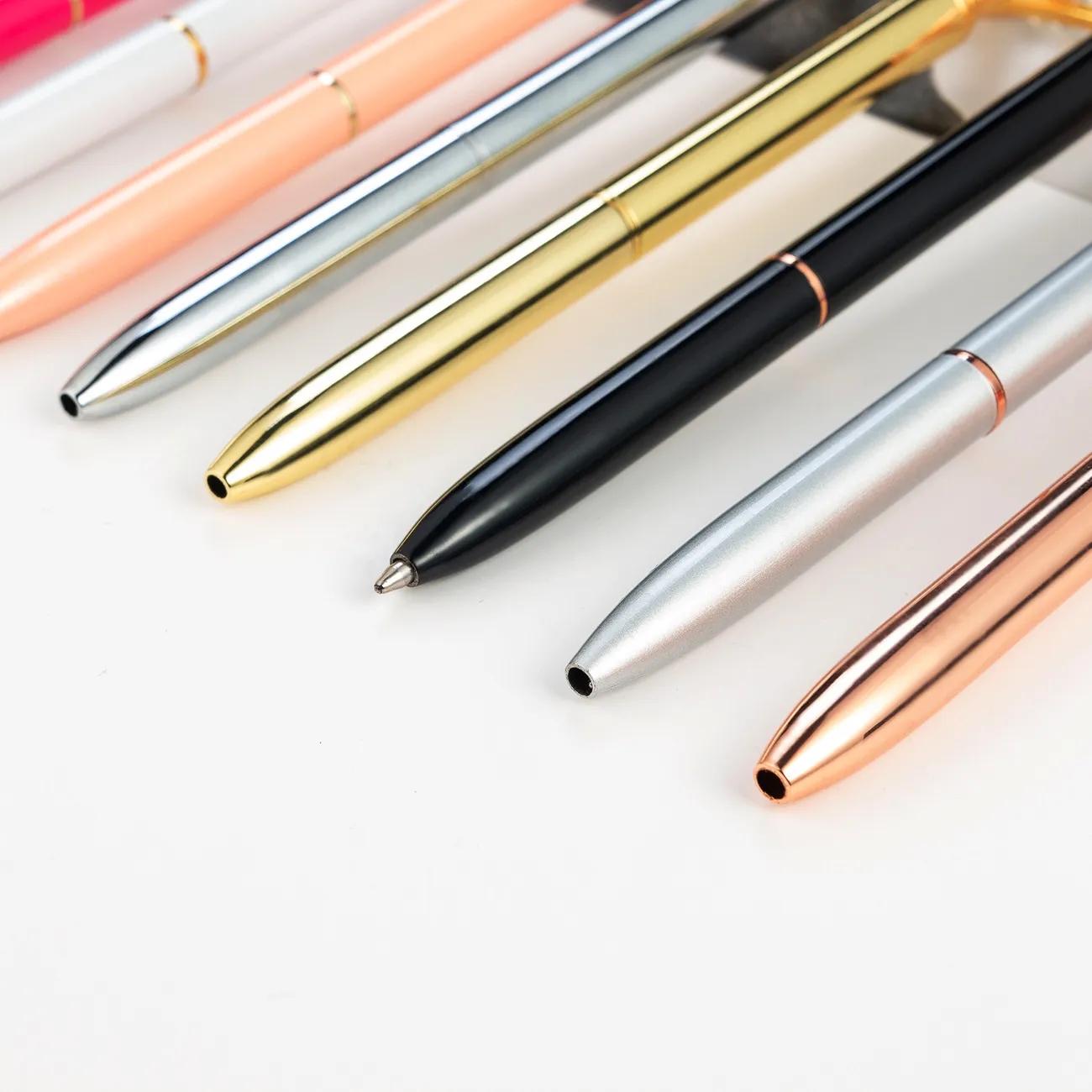 Elegant Crystal Diamond-Top Ballpoint Pen for Business Gifts