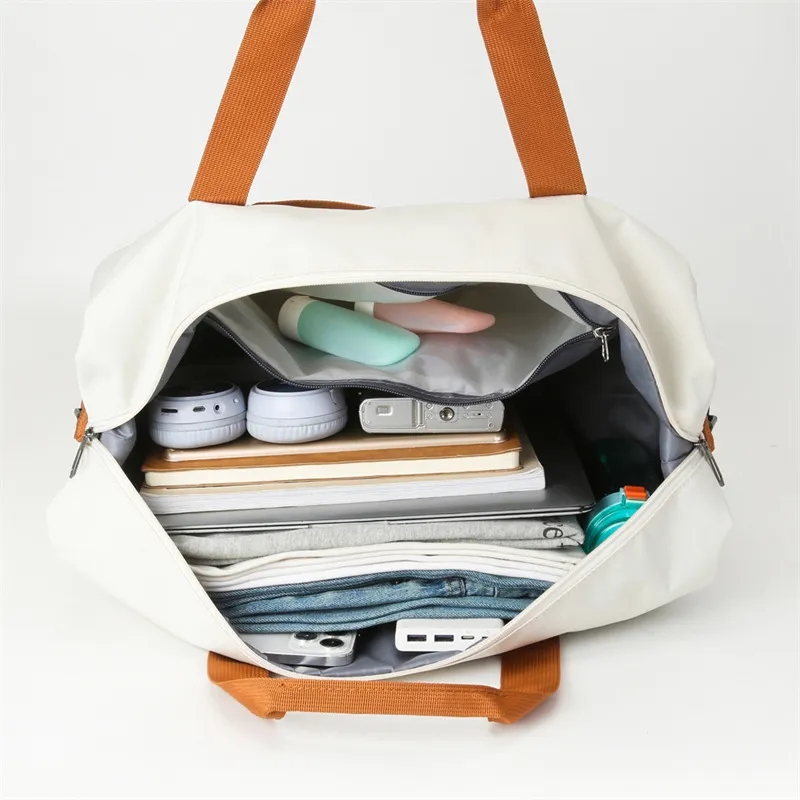 Unisex Large Capacity Waterproof Travel & Gym Duffel Bag